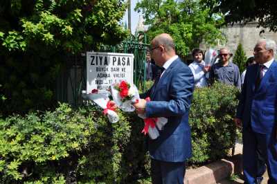 Ziya Paşa Kabri Başında Anıldı